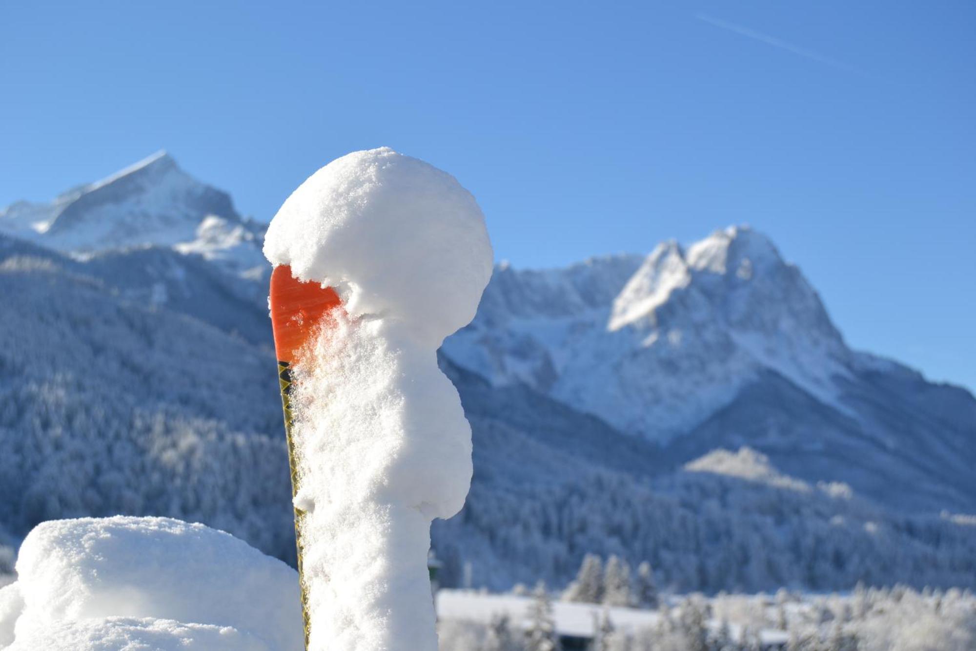 Hotel Vier Jahreszeiten Garmisch-Partenkirchen Ngoại thất bức ảnh