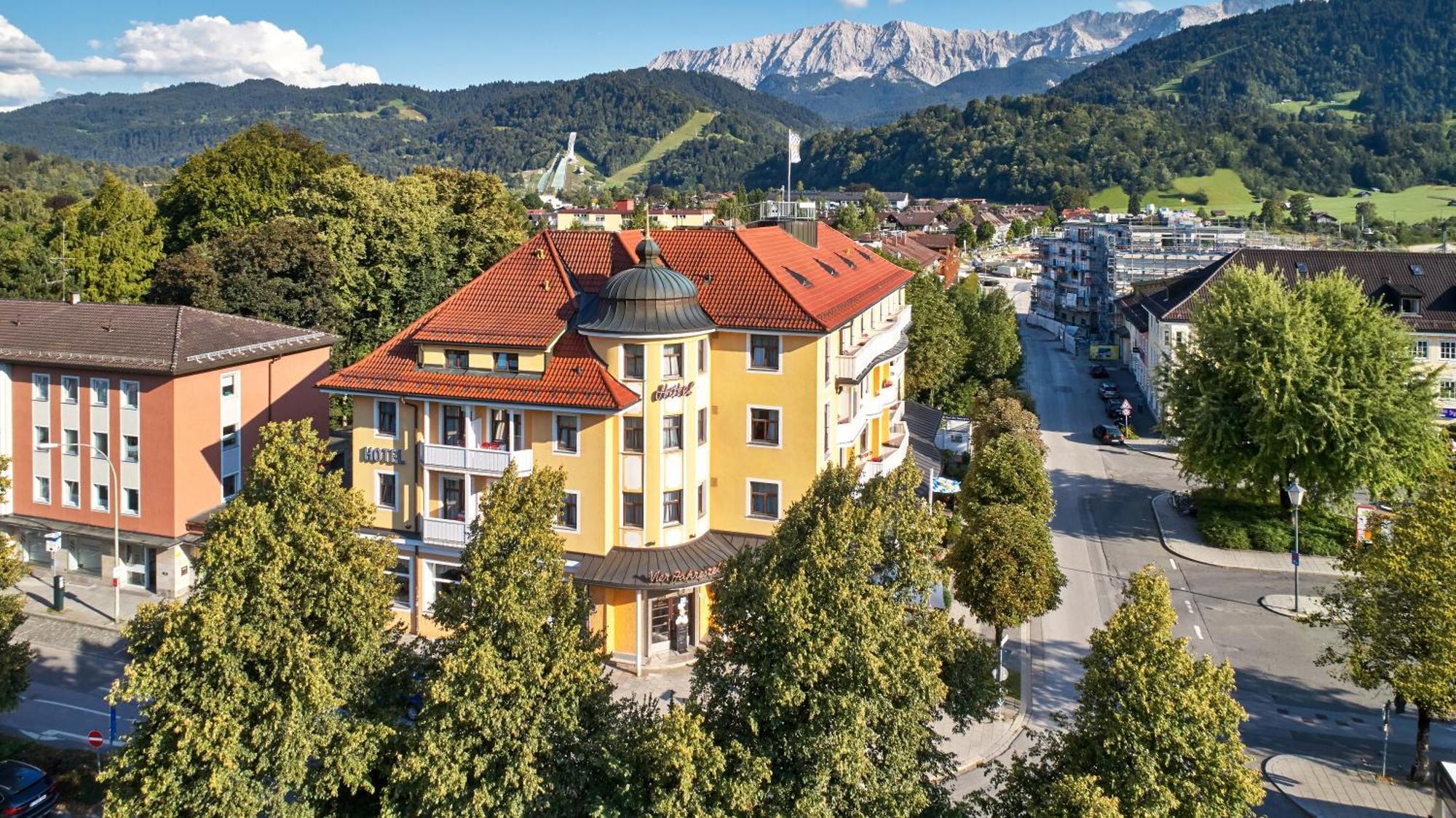 Hotel Vier Jahreszeiten Garmisch-Partenkirchen Ngoại thất bức ảnh