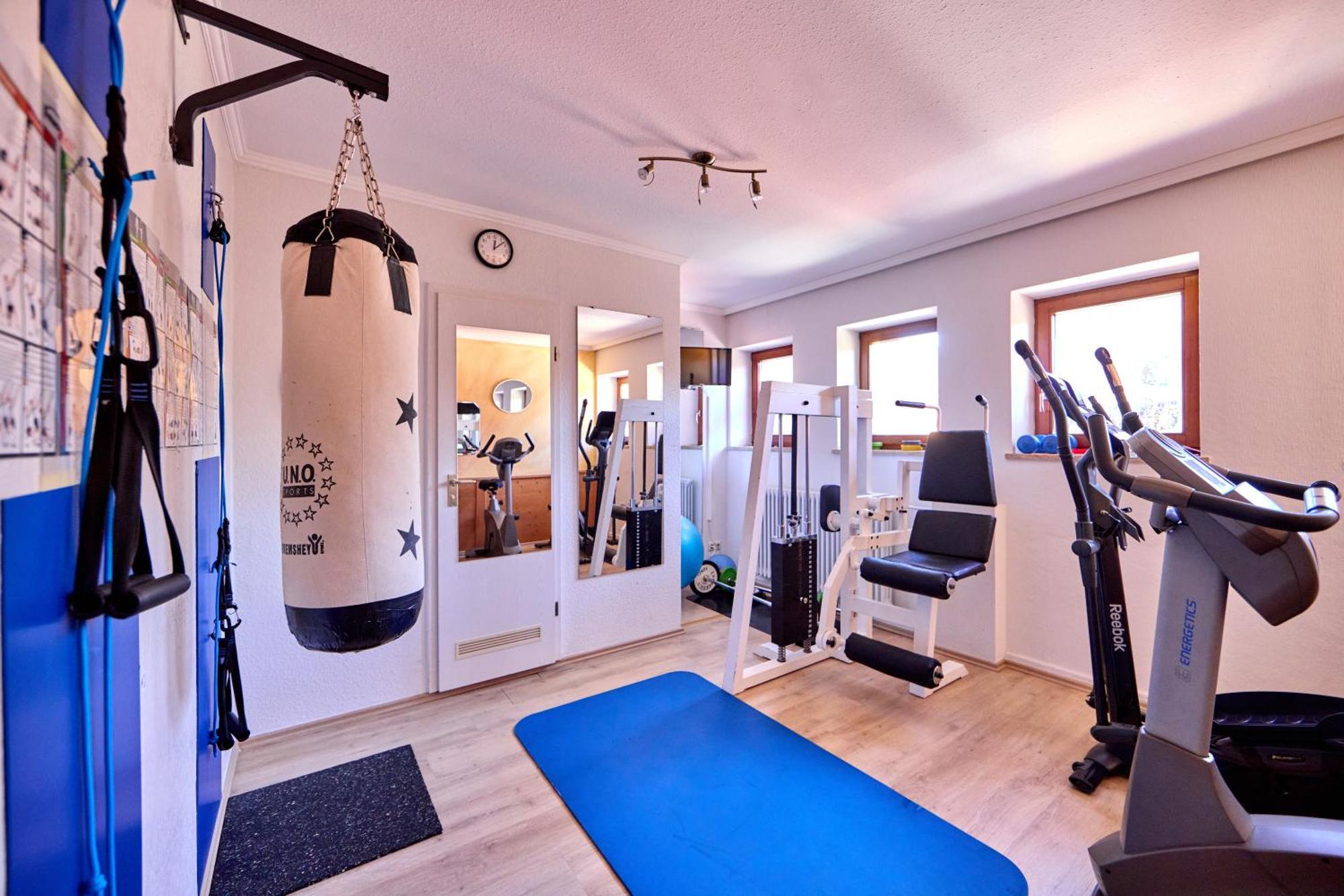 Hotel Vier Jahreszeiten Garmisch-Partenkirchen Ngoại thất bức ảnh