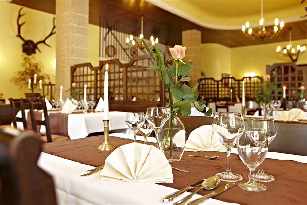 Hotel Vier Jahreszeiten Garmisch-Partenkirchen Ngoại thất bức ảnh